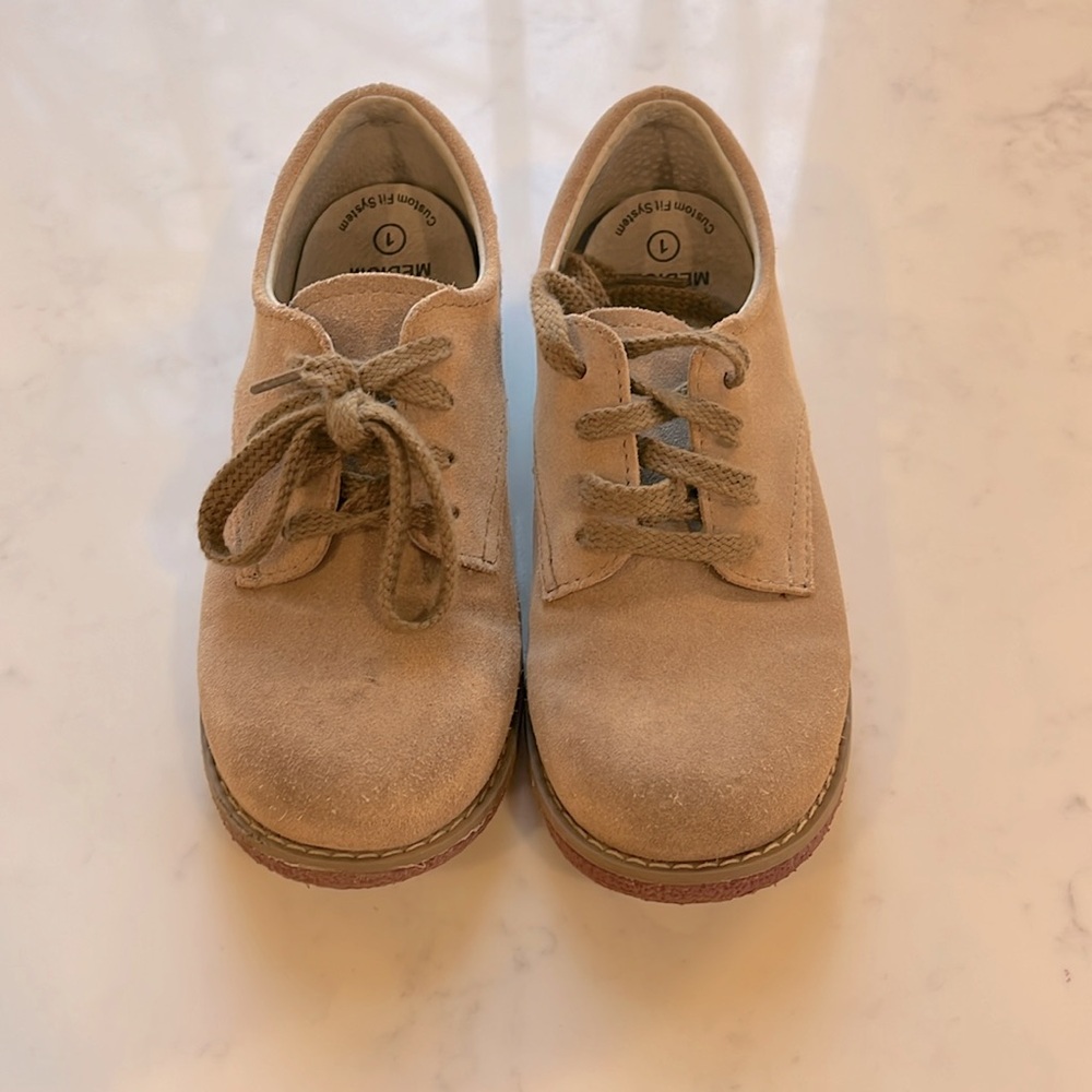 Footmates Tan Suede Boys dress shoes, size 1